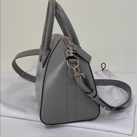Givenchy mini Antigona in smooth grey leather - Picture 10 of 11